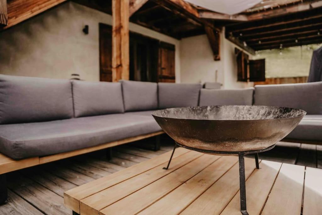 Superbe Chalet Ле Контамин-Монжоа Екстериор снимка